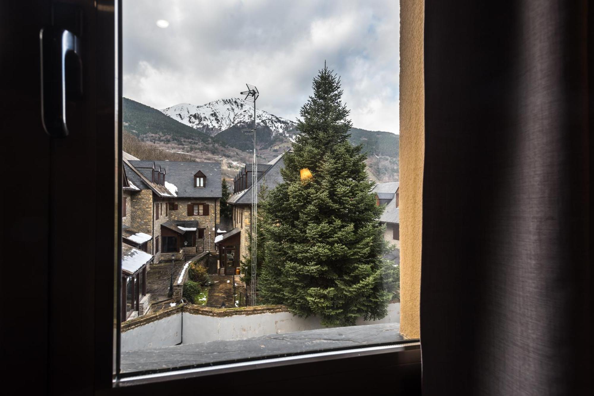 Hotel Snoe Beret Vielha Luaran gambar