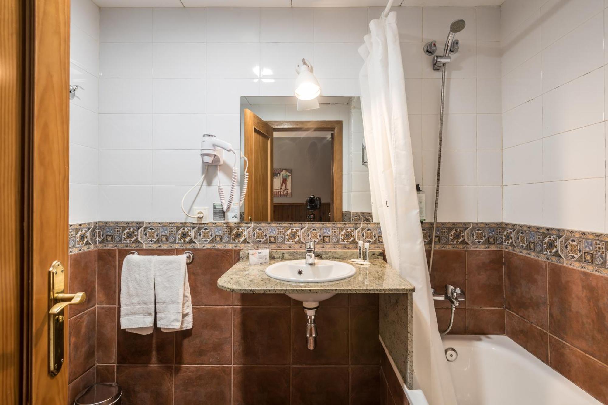 Hotel Snoe Beret Vielha Luaran gambar